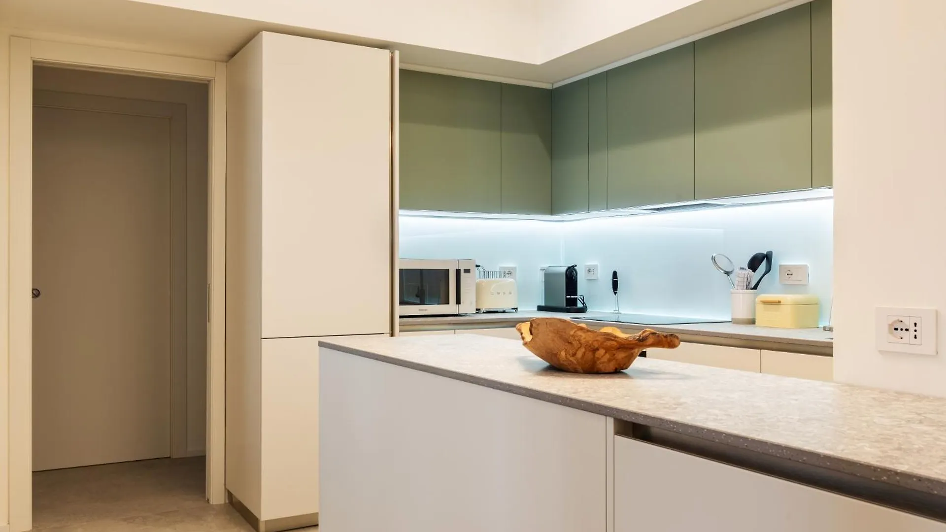 Proudlymi - Nuovo Appartamento 3 Camere Moscova Milan